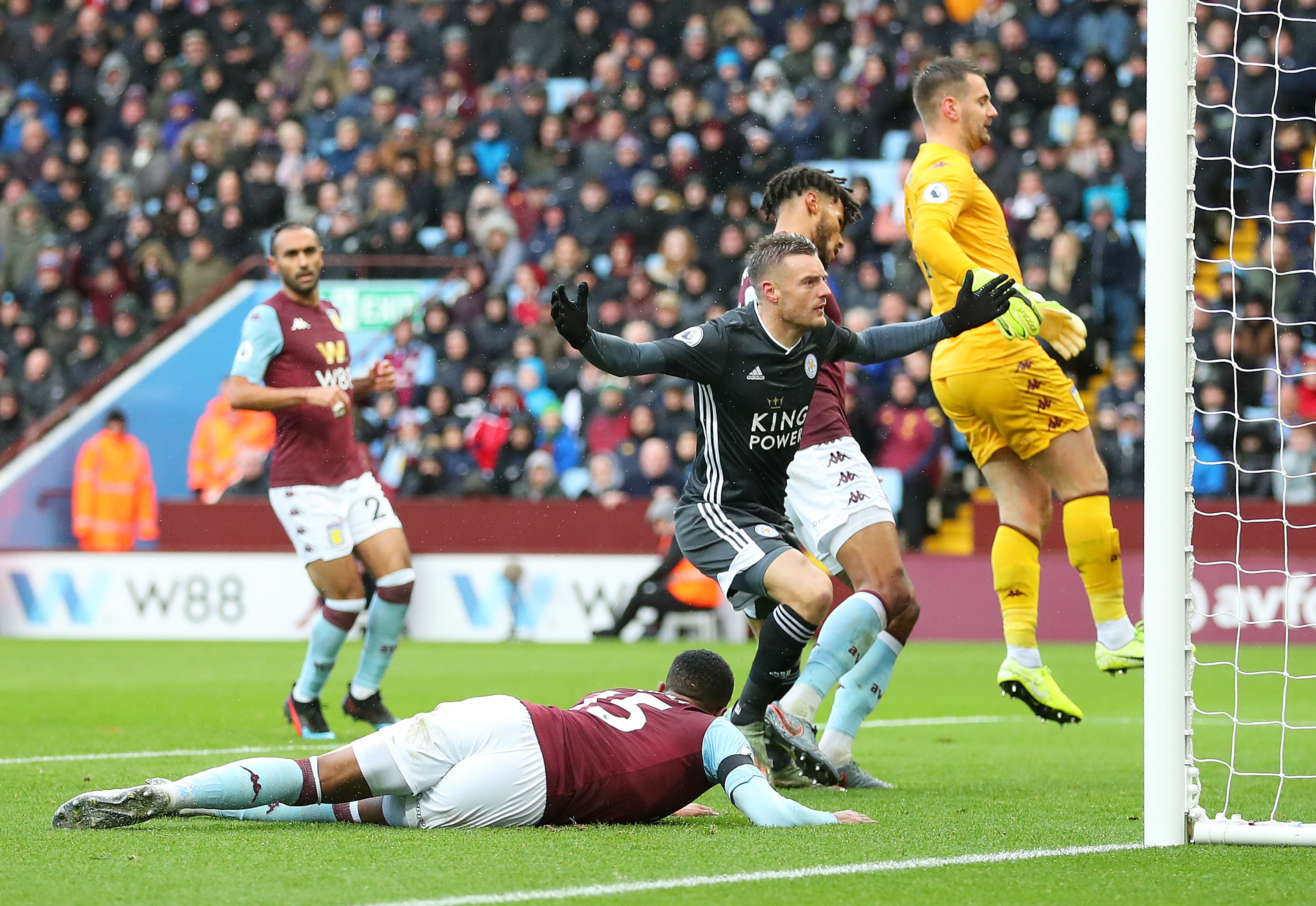 面对争议与 面对争议与